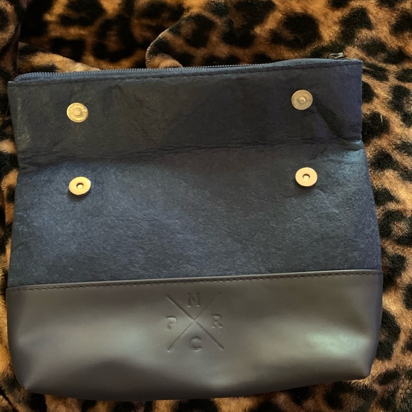 Dopp Bag - Picture 4 of 6